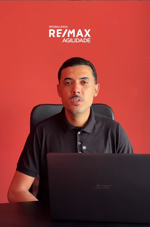 Kaio Cardoso, corretor de imóveis RE/MAX